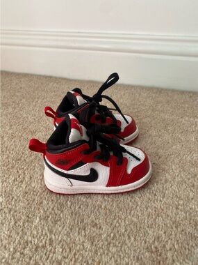 Nike Air Jordan 1 Mid TD White-Red-Black Infant Shoes Sz 4c [640735-173]